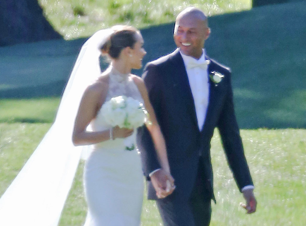 Derek Jeter and Hannah Davis Are Married See Beautiful Wedding Photos